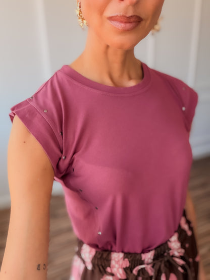 Camiseta tachuelas