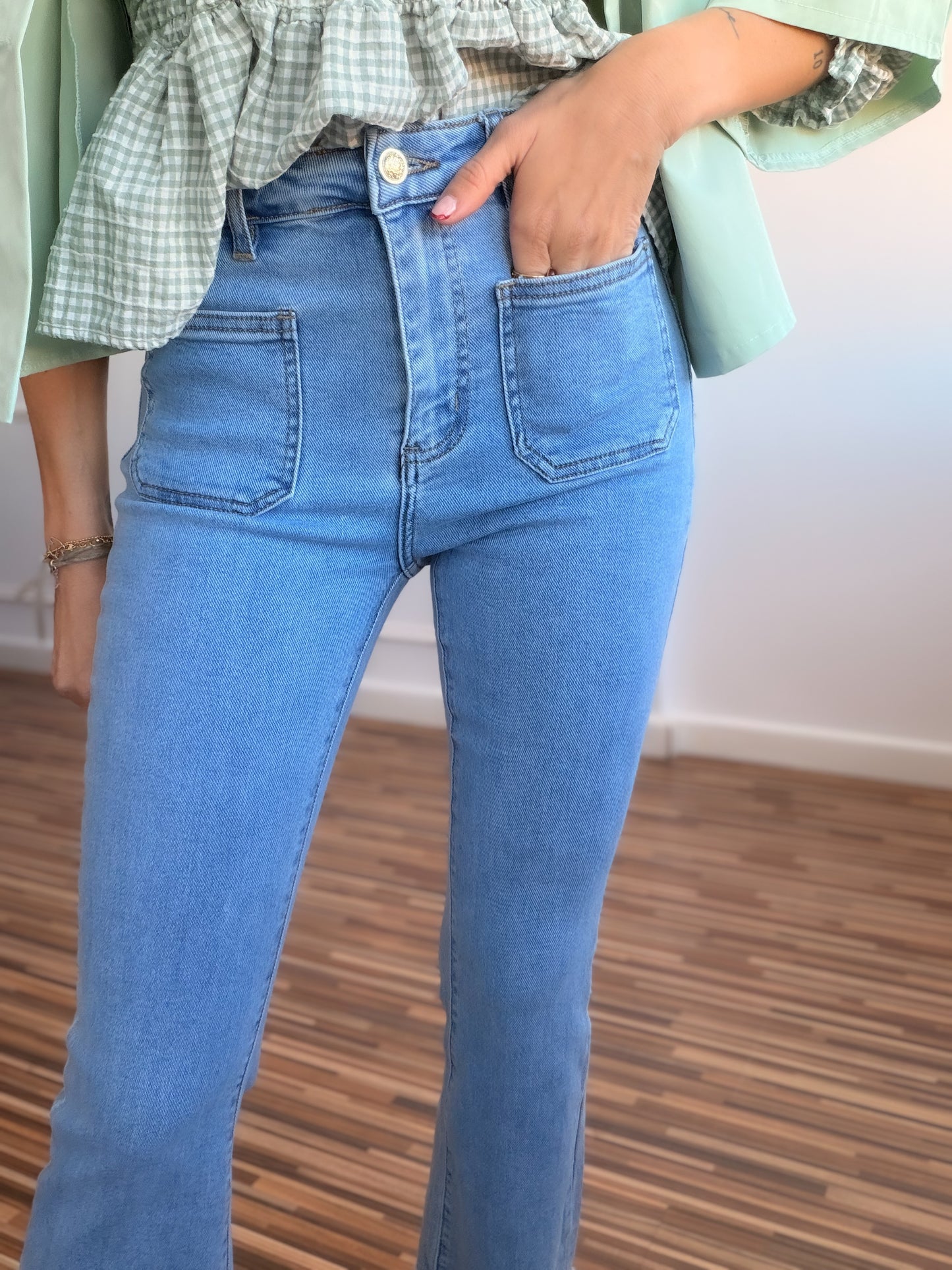 Pantalón vaquero flare SICILIA