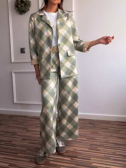 Total look cuadros LOTUS