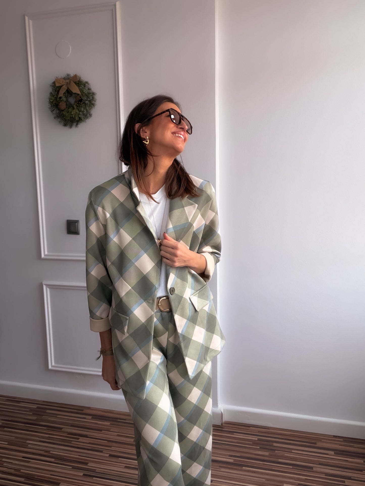 Total look cuadros LOTUS