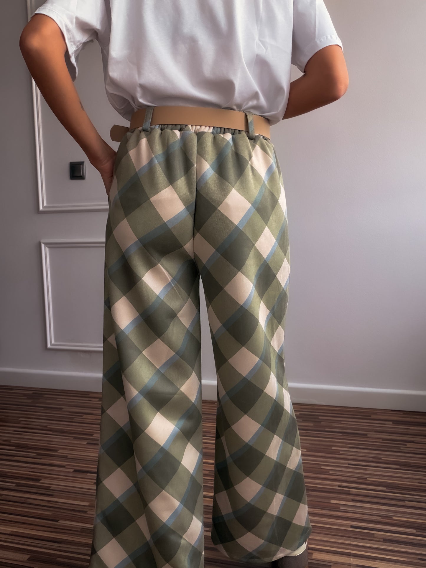 Total look cuadros LOTUS