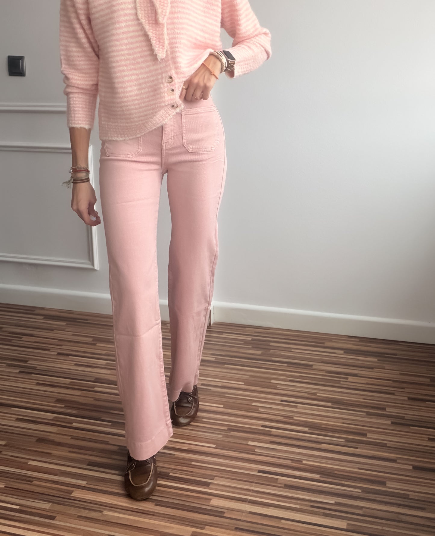 Pantalón flare rosé