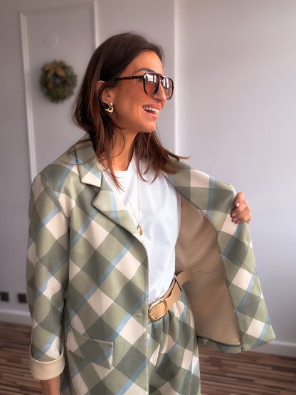 Total look cuadros LOTUS